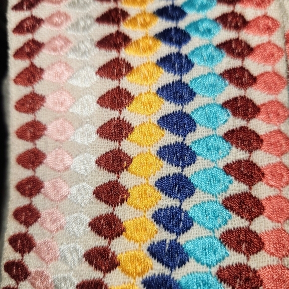 MACA EMBROIDERED MULTICOLORED GAUGE CREAM TOP M - Picture 12 of 16